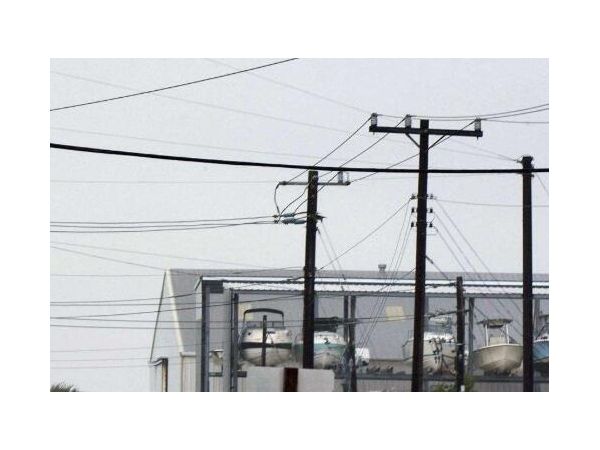 在低压三相四线制的城市居民和农网供电系统中 在低压三相四线制的城市居民和农网供电系统中